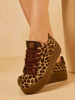 Sneakersy w panterkę z naturalnym włosiem CARINII B10466-T53-000-000-G74