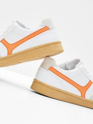 Sneakersy w stylu retro bonprix