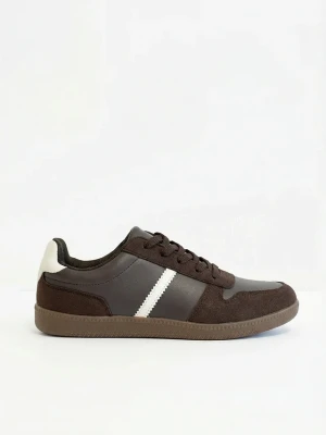 Sneakersy w stylu retro BonPrix brązowy