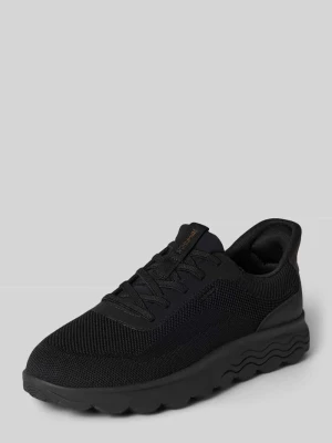 sneakersy wsuwane z profilowaną podeszwą model 'SPHERICA' Geox