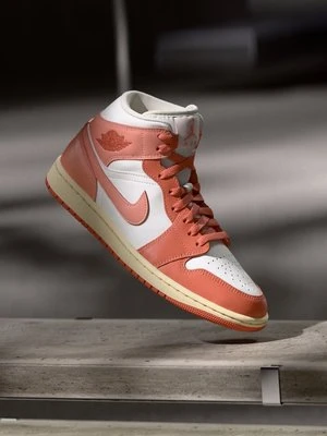 Zdjęcie produktu Sneakersy wysokie Jordan mleczny