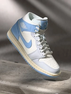 Zdjęcie produktu Sneakersy wysokie Jordan jasnoniebieski