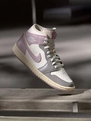 Zdjęcie produktu Sneakersy wysokie Jordan jasnoróżowy