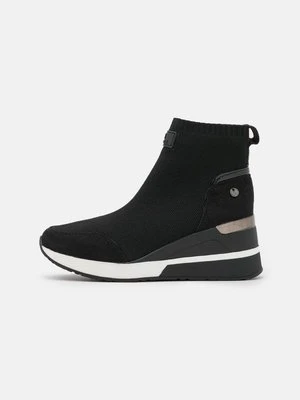 Sneakersy wysokie XTI