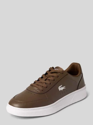 Sneakersy wytłoczone logo model 'Court Pro' Lacoste Ciemnobrązowy