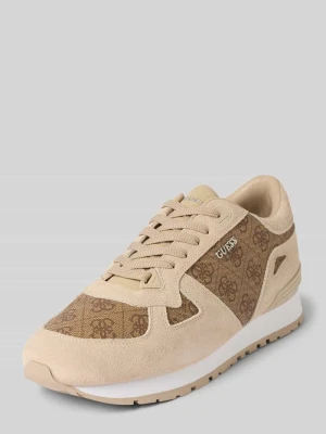 Sneakersy z aplikacją z logo model ‘TRESA’ Guess