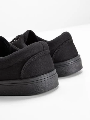 Sneakersy z bawełnianego płótna bonprix