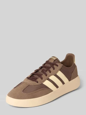 Sneakersy z charakterystycznymi dla marki paskami model ‘BARREDA DECODE’ adidas Sportswear