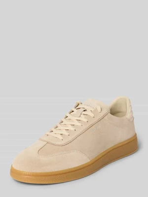 Sneakersy z detalem z logo z efektem metalicznym model ‘Cuzmo’ Gant Beżowy
