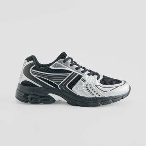 Sneakersy z łączonych materiałów czarne House