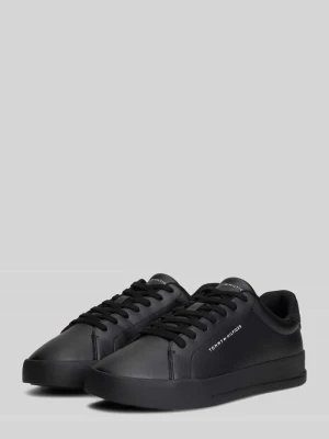 Sneakersy z mieszanki skóry i tkaniny z napisem z logo Tommy Hilfiger Czarny