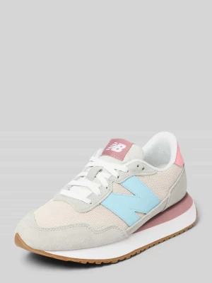 Sneakersy z mieszanki skóry z detalem z logo New Balance Beżowy