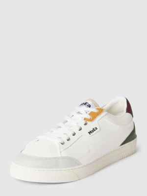 Sneakersy z obszyciem w kontrastowym kolorze i detalami z logo MoEa