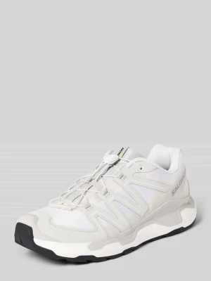 Sneakersy z profilowaną podeszwą Model 'XC ROAM' Salomon