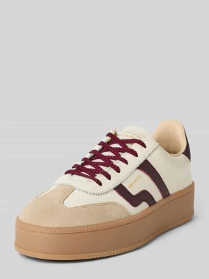 Sneakersy ze skóry naturalnej z wyhaftowanym logo model ‘Cuzmani’ Gant