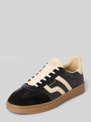 Sneakersy ze skóry naturalnej z wytłoczonym logo model ‘Cuzima’ Gant