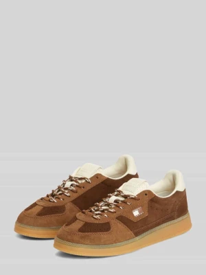 Sneakersy ze skóry welurowej z detalami z logo Tommy Jeans Ciemnobrązowy