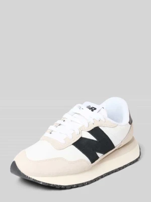 Sneakersy ze skóry z detale z logo model „237” New Balance Złamany biały