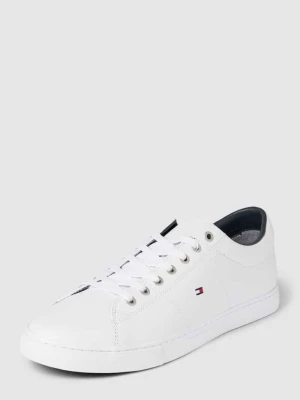 Sneakersy ze skóry z detalem z logo model ‘ESSENTIAL’ Tommy Hilfiger