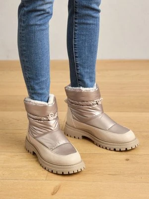 Śniegowce Anna Field