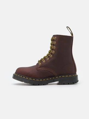 Śniegowce Dr. Martens