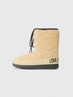 Śniegowce Love Moschino