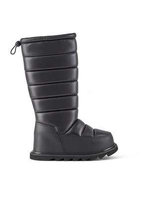 Śniegowce United Nude