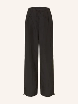 Somethingnew Spodnie Dresowe Snalicia schwarz