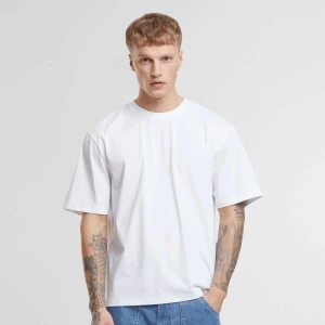 Sorona Loose Fit Tee Urban Classics biały