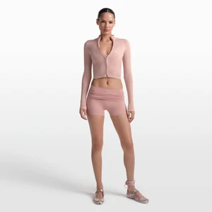 Spodenki damskie z wywijanym pasem 7,5 cm NikeSKIMS Matte - Różowy