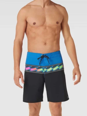 Spodenki kąpielowe ze wzorem na całej powierzchni model ‘MOMENTUM’ Billabong