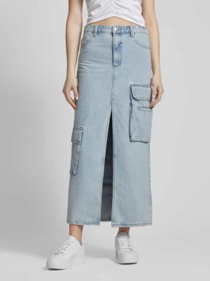 Spódnica jeansowa z kieszeniami cargo i rozcięciem EDITED
