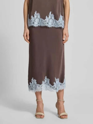 Spódnica midi z satyny z obszyciem koronką model 'NAIRA' NEO NOIR