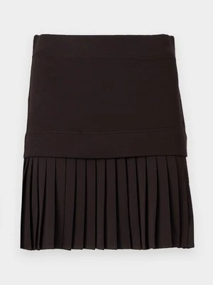 Spódnica mini Lacoste ciemnobrązowy