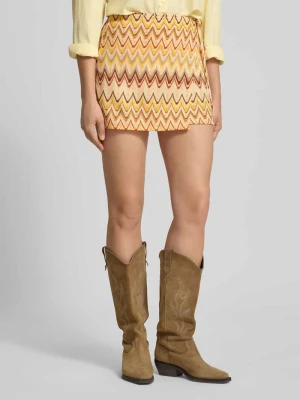 spódnica mini w efekcie stopniowania Gina Tricot