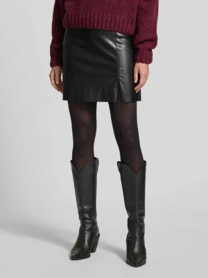 Spódnica mini z imitacji skóry model ‘NELLY’ Vero Moda