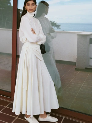 Spódnica rozkloszowana z chustą złamana biel - Kobieta - - MANGO