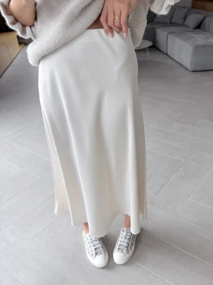 Spódnica Satynowa Kremowa ClothStore