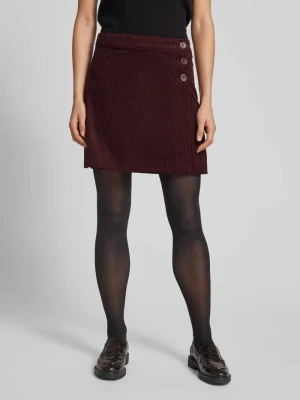 Spódnica sztruksowa z ozdobnymi guzikami model ‘Marlie’ MbyM