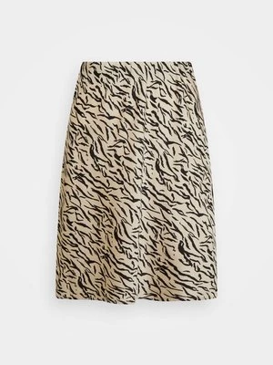 Spódnica trapezowa Pieces