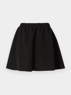 Spódnica trapezowa Pieces