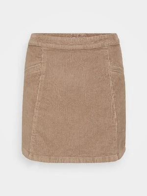 Spódnica trapezowa Vero Moda Petite