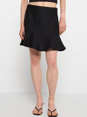 Spódnica trapezowa YAS