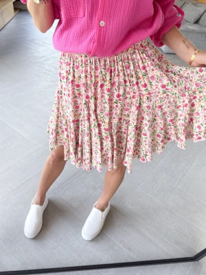 Spódniczka Beżowa w Kwiaty Flowy ClothStore