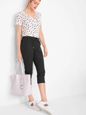 Spodnie 3/4 z wiązanym paskiem bonprix