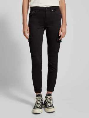 Spodnie cargo o kroju regular fit z kieszeniami cargo Only Czarny