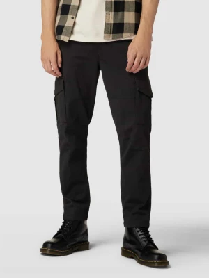 Spodnie cargo o kroju tapered fit z kieszeniami cargo Only & Sons
