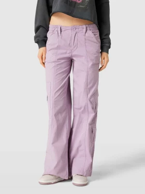 Spodnie cargo z wpuszczanymi kieszeniami po bokach model ‘Summer’ BDG Urban Outfitters