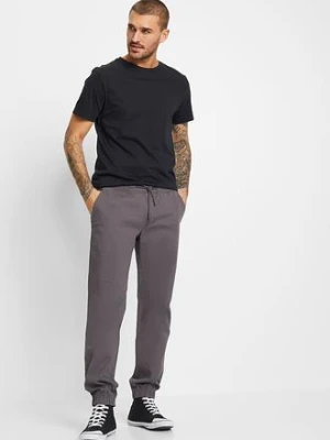 Spodnie chino z gumką w talii, ze stretchem, Loose Fit Straight bonprix