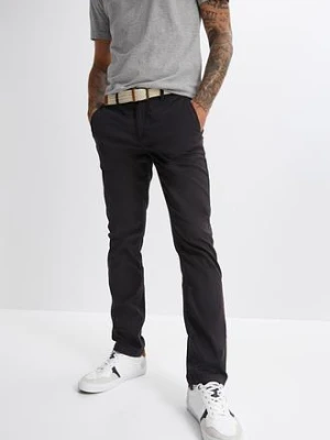 Spodnie chinosy regular fit z elastyczną gumką w talii i paskiem, straight bonprix
